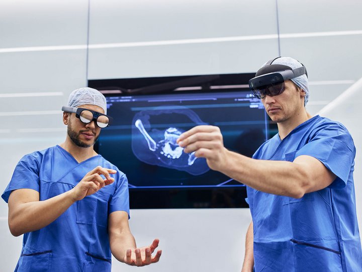 AR VR glasses in a operating room